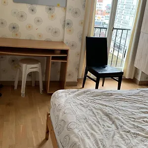 Chambre Spacieuse Et Confortable Il Y A Un Ascenseur Et Idealement Situe Séjour chez l'habitant Choisy-le-Roi